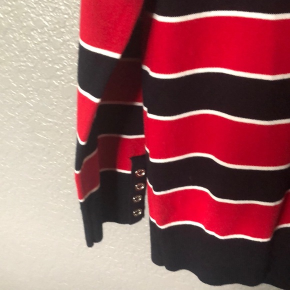 Sweater - Picture 3 of 3